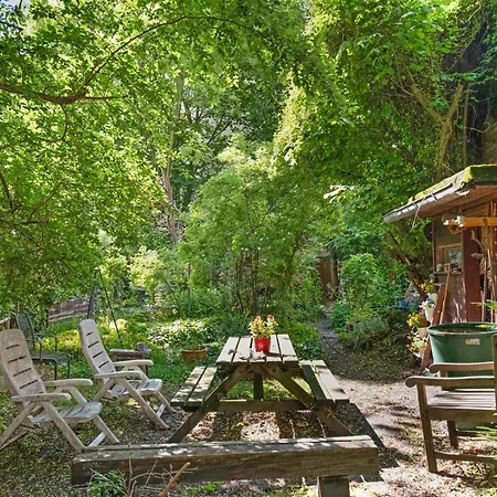 Daire Retro Courtyard *